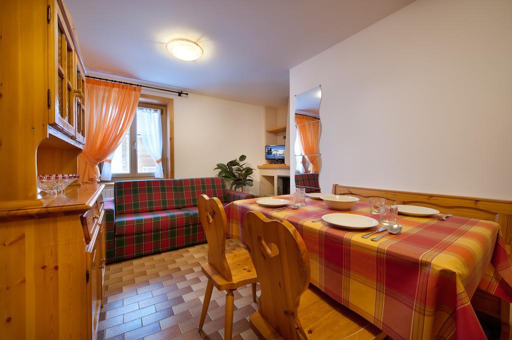 Appartamenti 3000 Livigno Szoba fotó